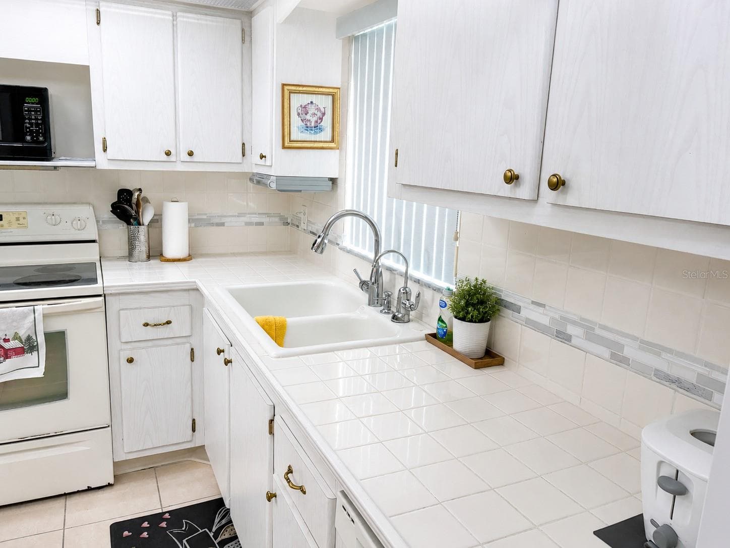 4575 Cove Cir #506 photo 4