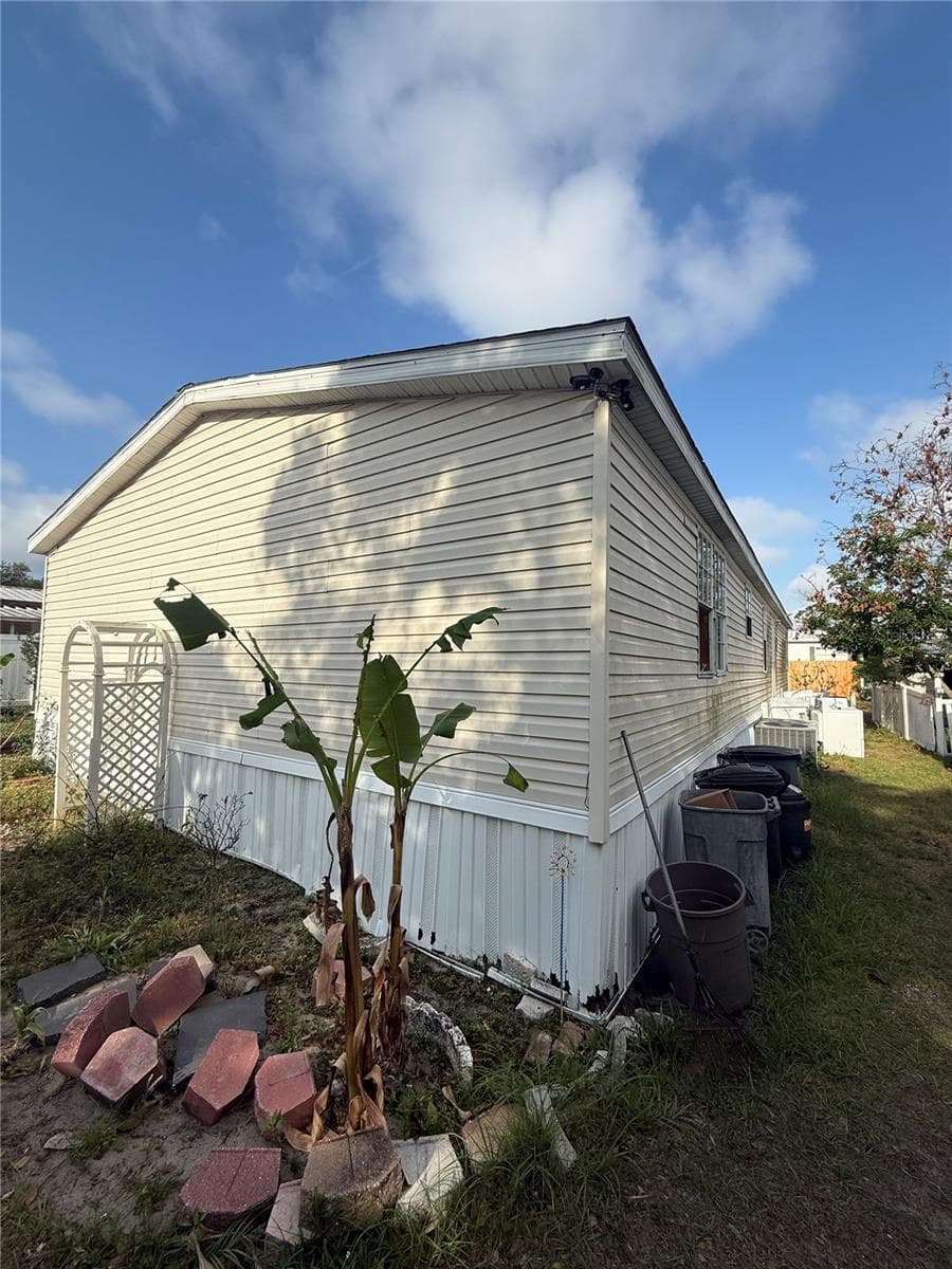 4439 Autumn Palm Dr photo 3