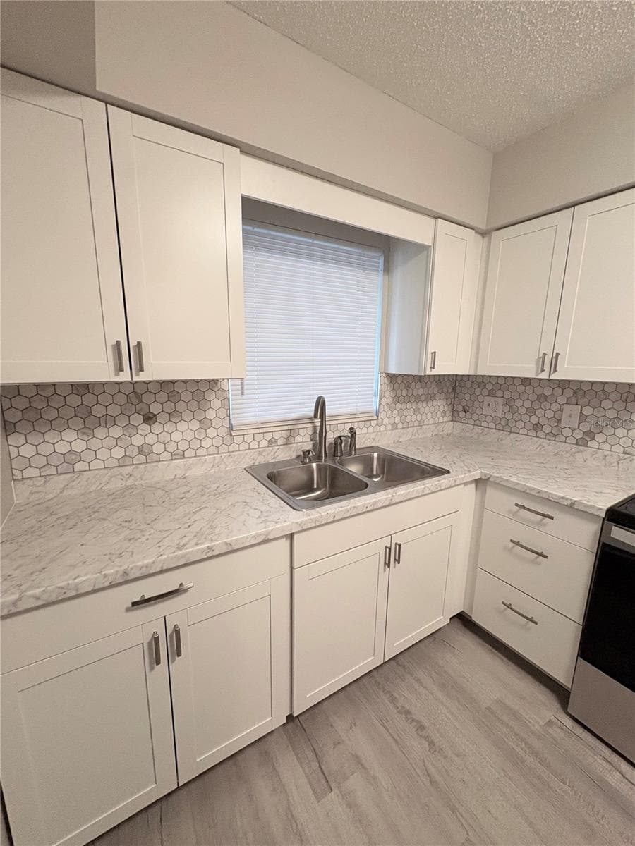 434 Avenue D SE photo 3