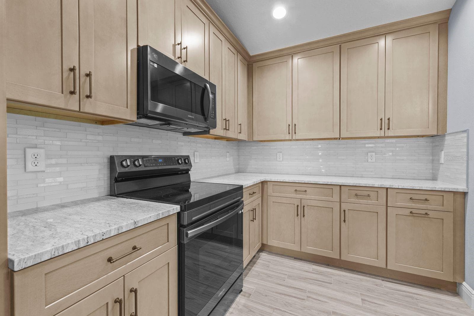 13218 Barnevelde Rd photo 4