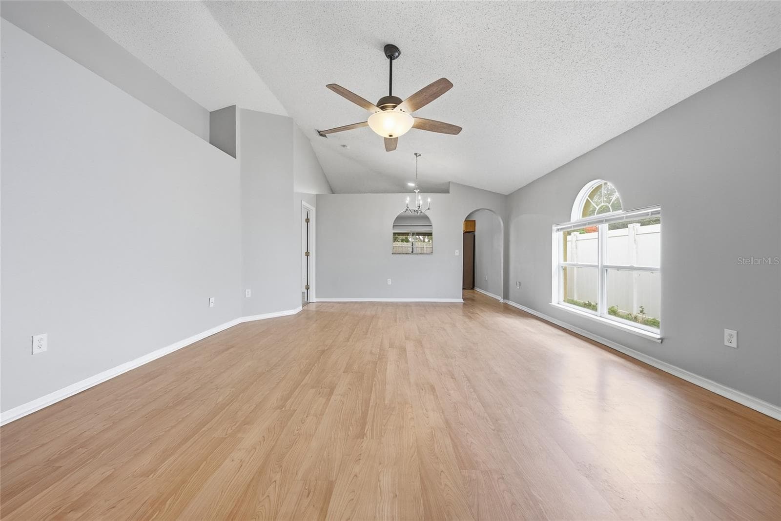 10617 Opus Dr photo 5