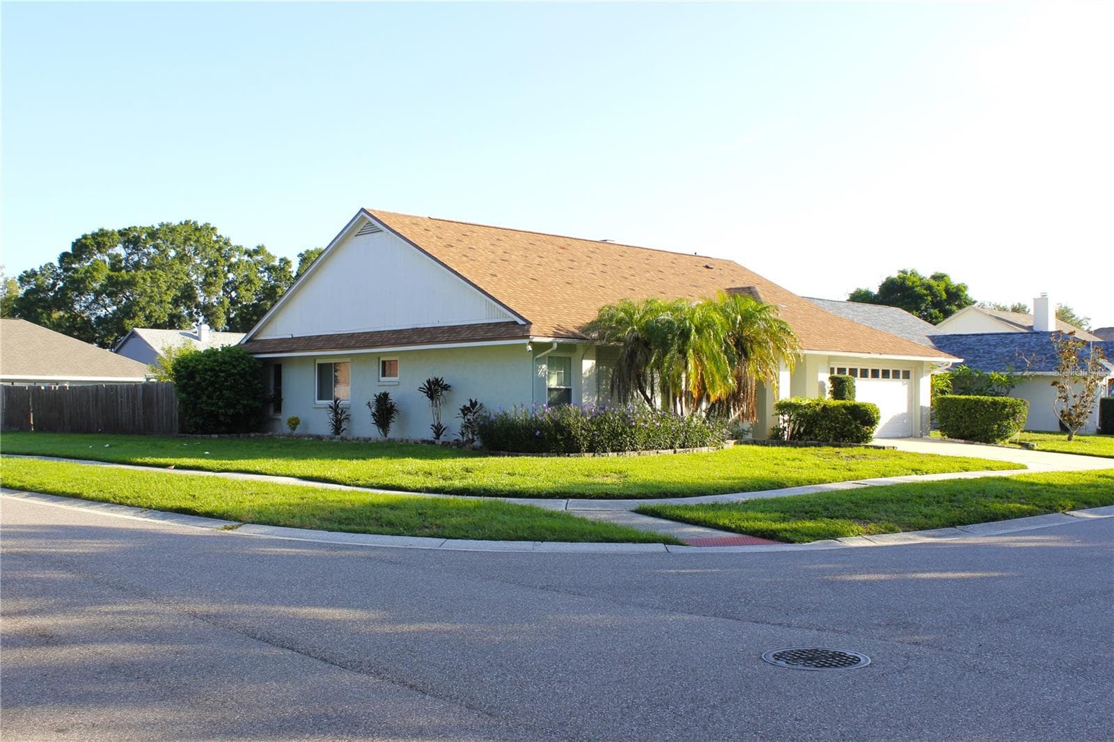1913 Firethorn CT photo 3