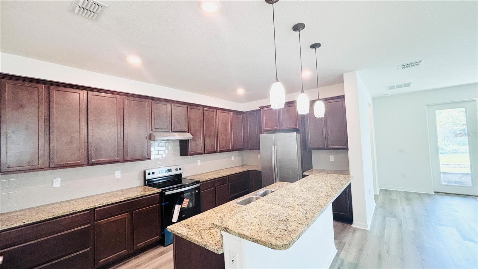 557 Scott Lake Creek Ln photo 5