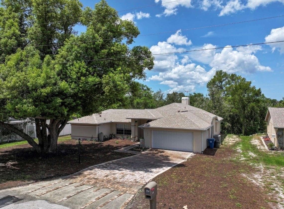 5137 Montford Cir photo 3