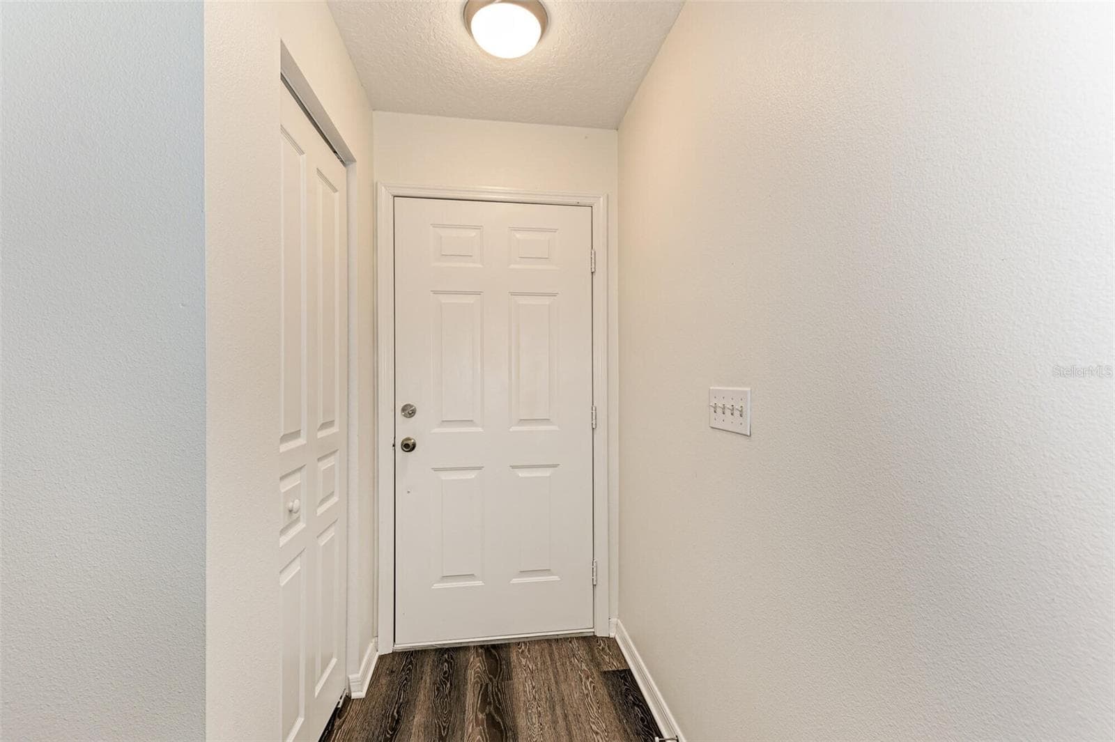 2046 Old Trevor Way photo 3