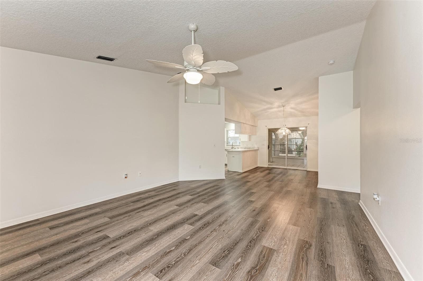 2046 Old Trevor Way photo 5