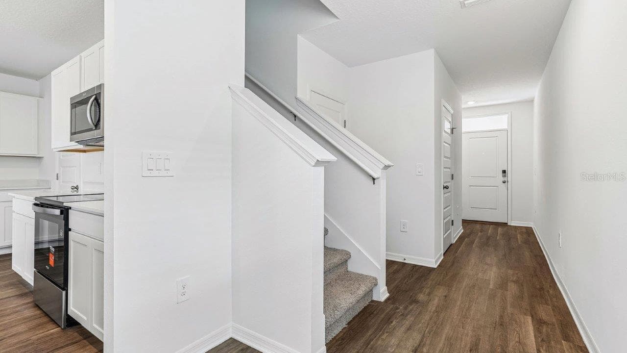 5588 Taverna Loop