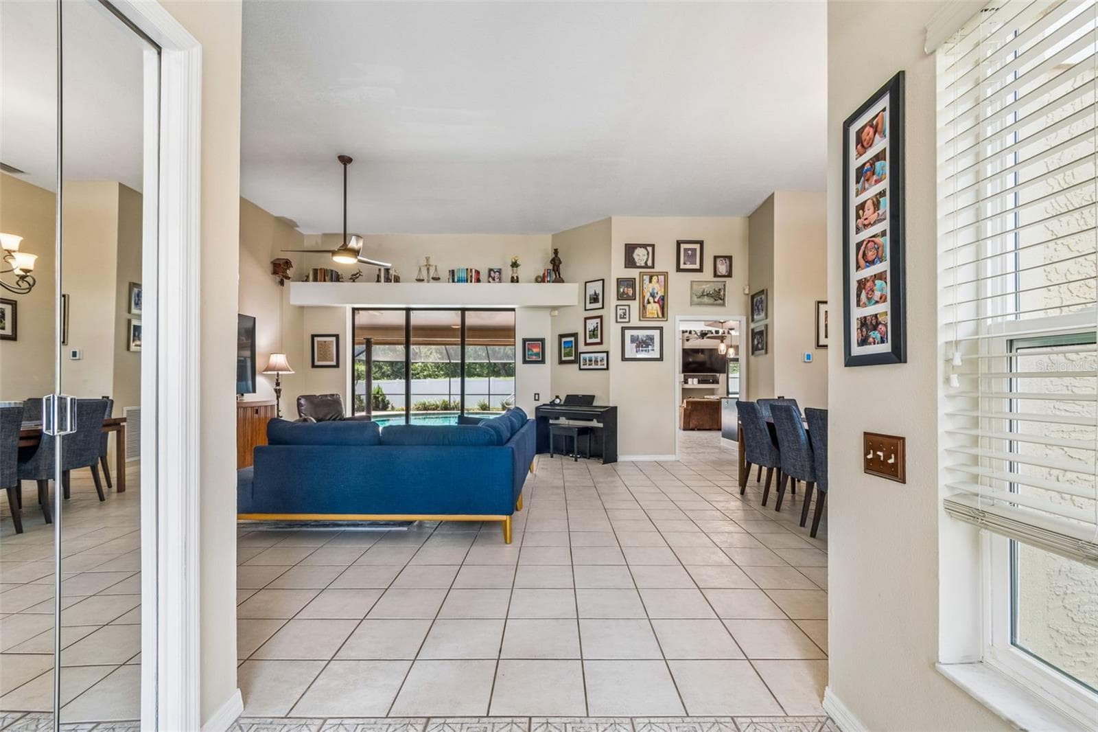 2937 Hillcreek Cir S