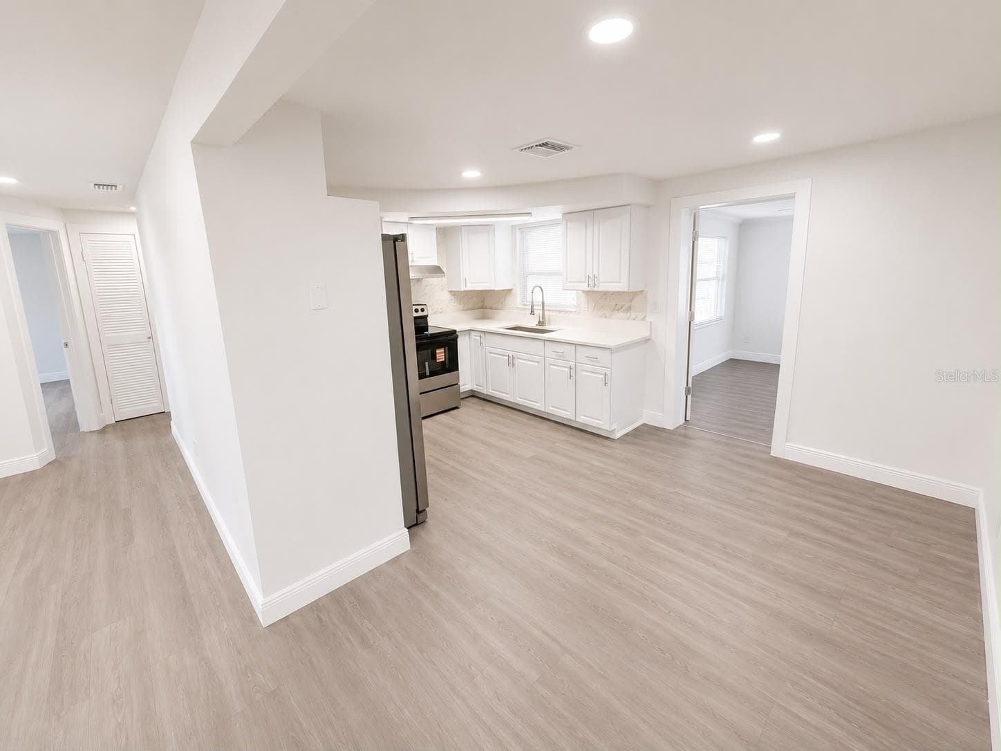 4116 Oakfield Ave photo 3