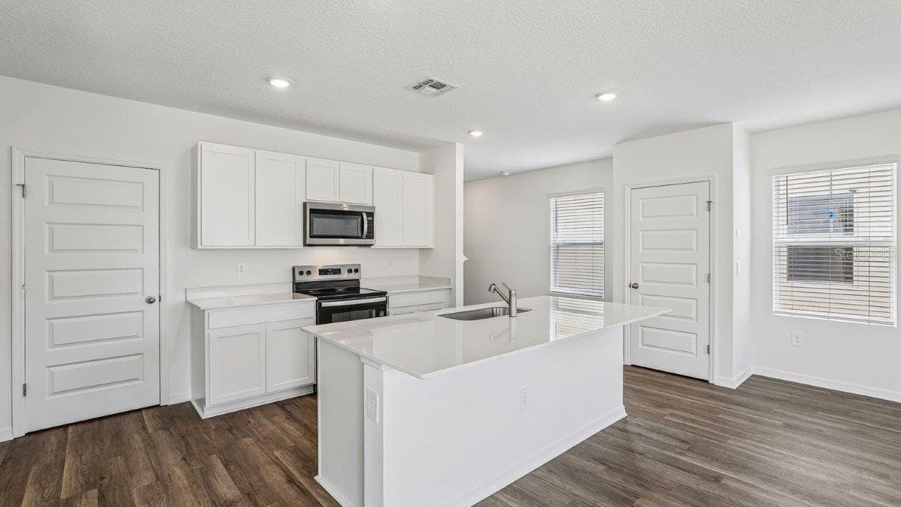 6064 Navona Way photo 5