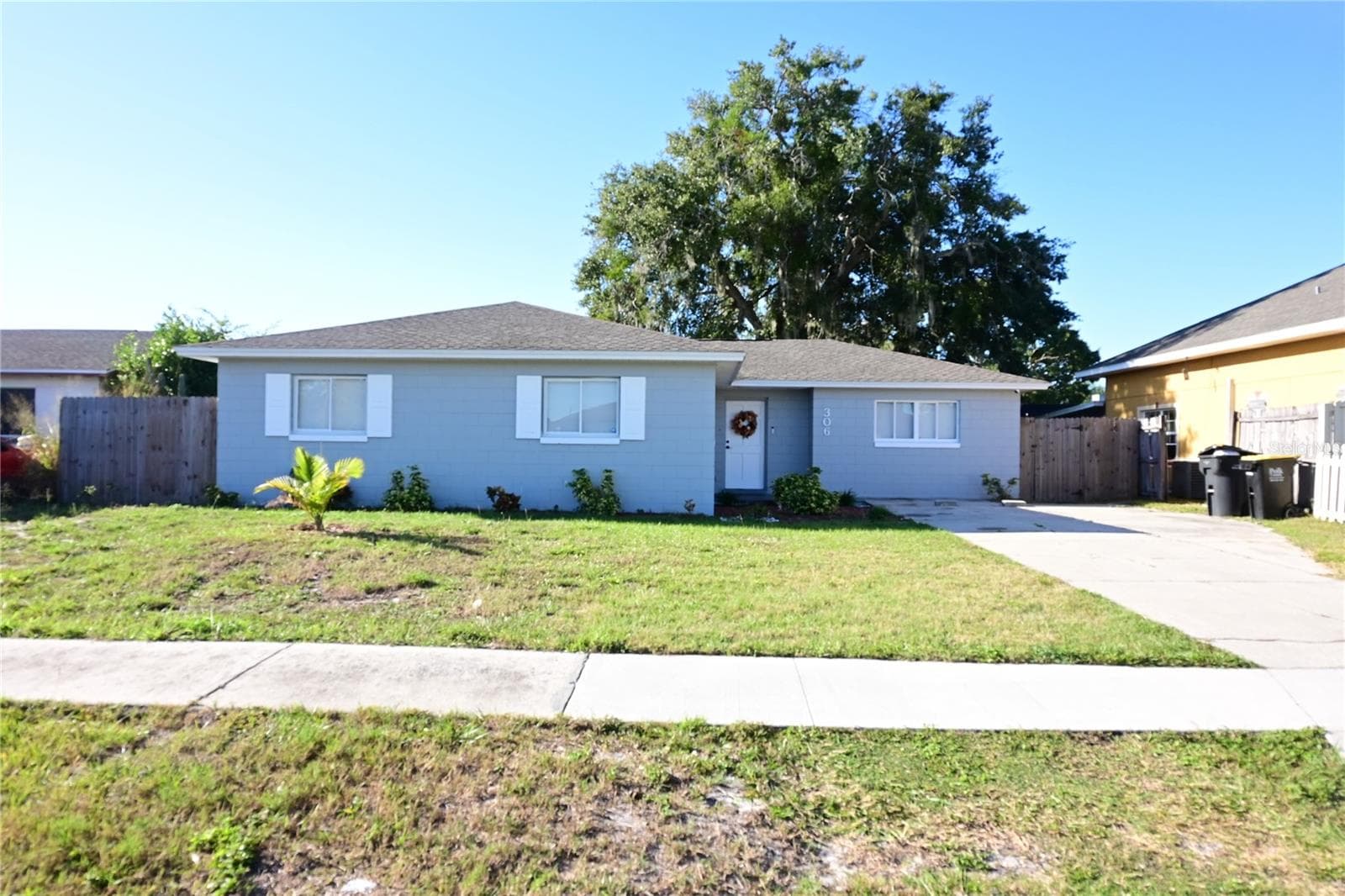 306 Fern Rd