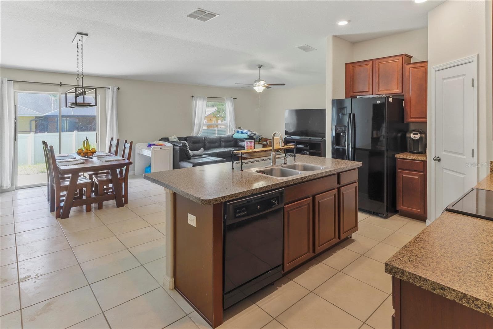 135 Cascade Bend Dr