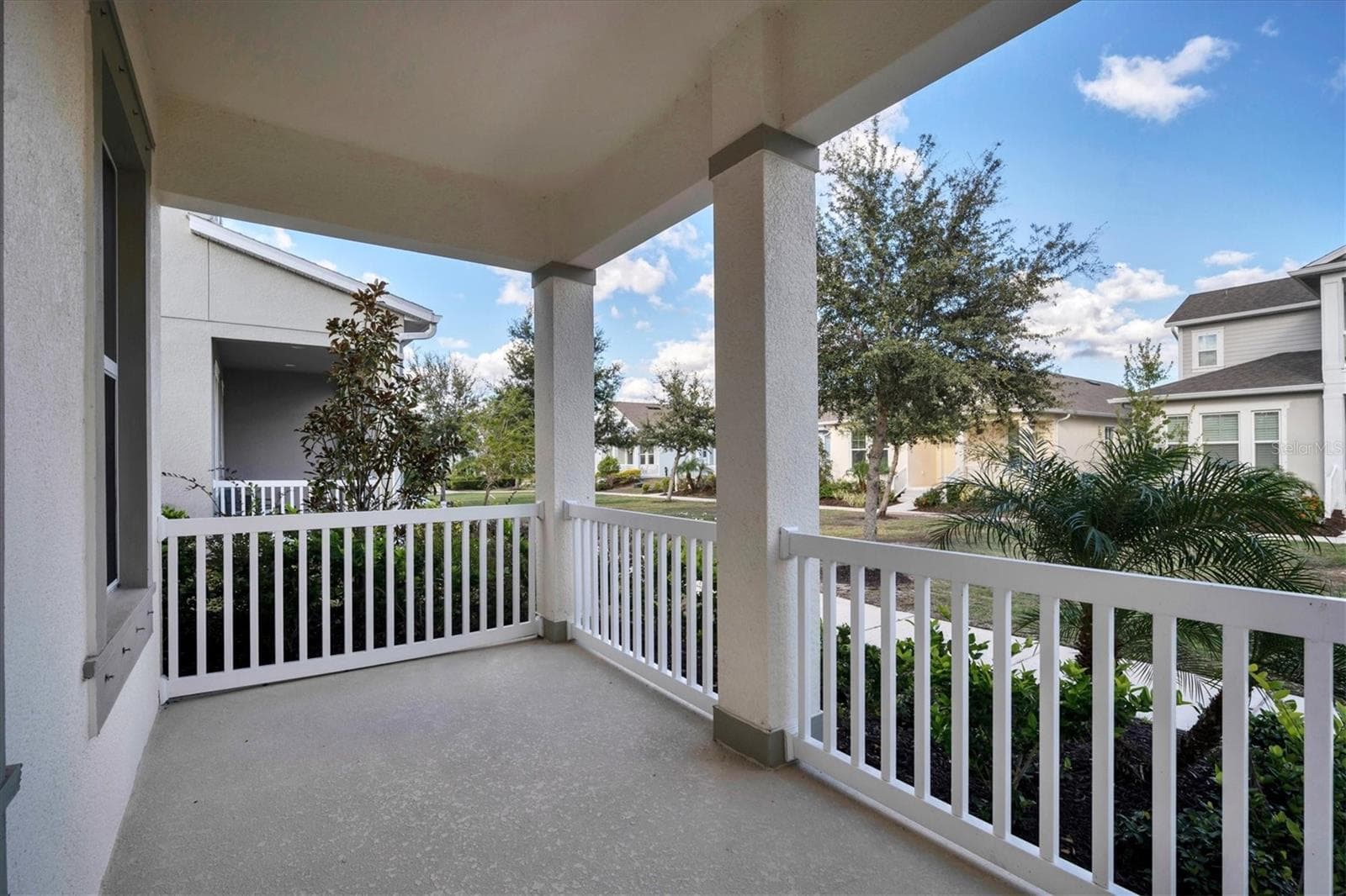 724 Winterside Dr photo 5