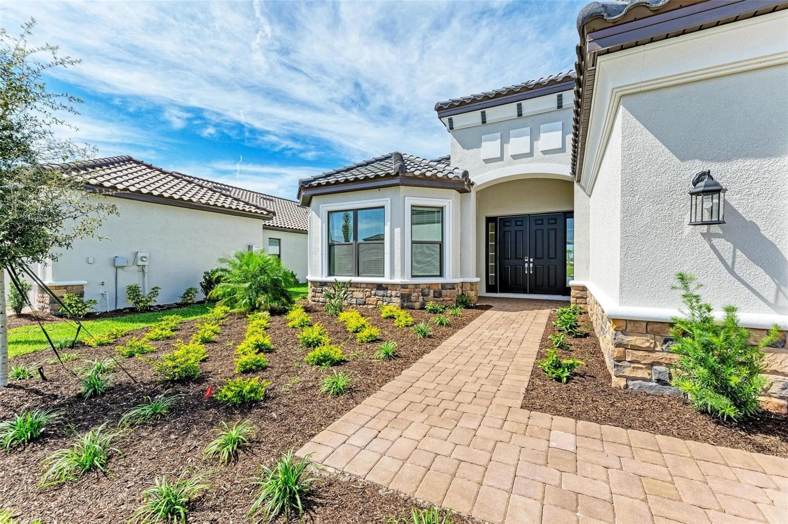 16403 Umbria Pl photo 3