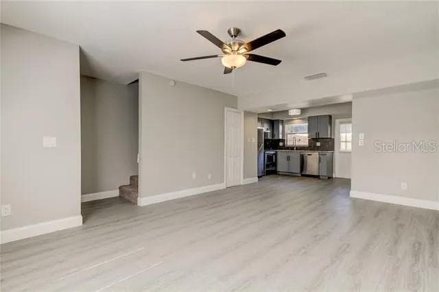 300 6th St N #W2 photo 3