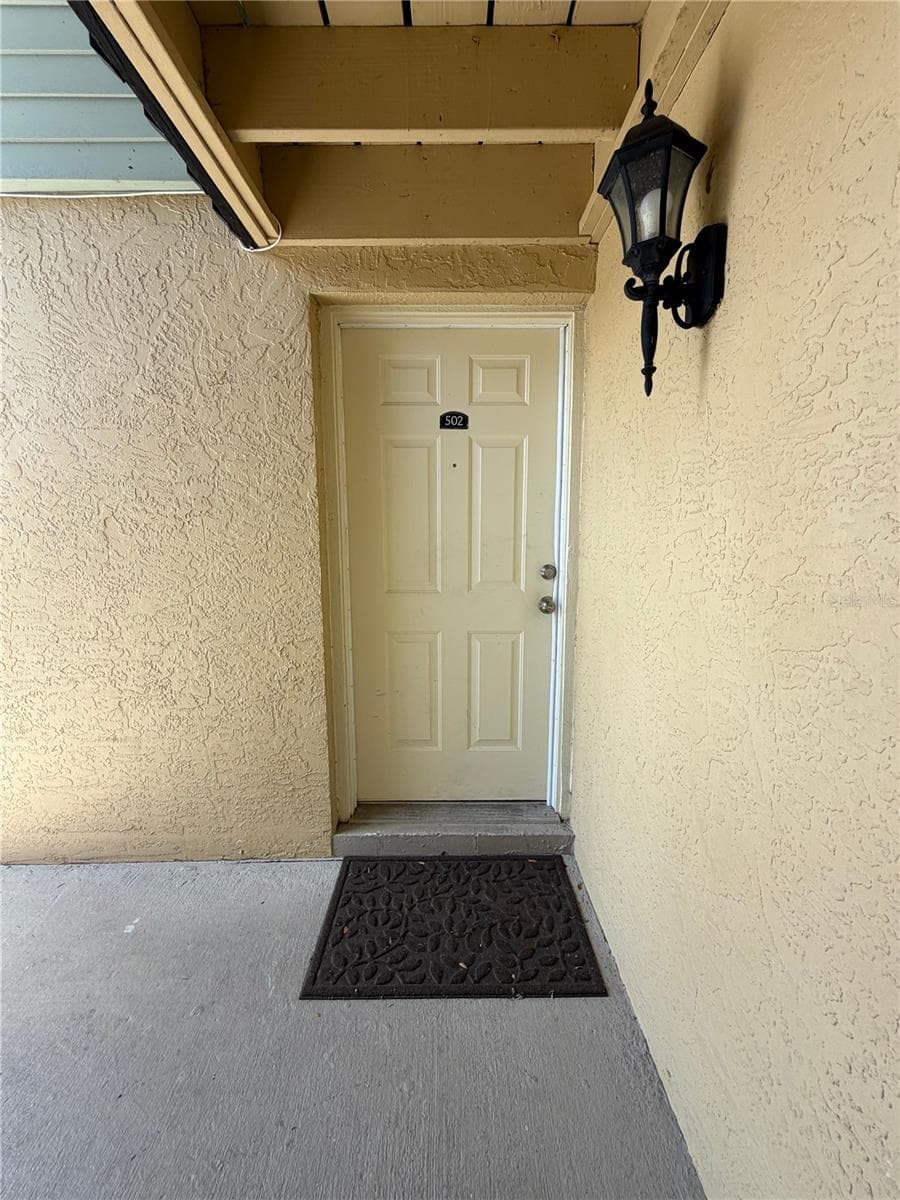 502 Golden Raintree Pl photo 4