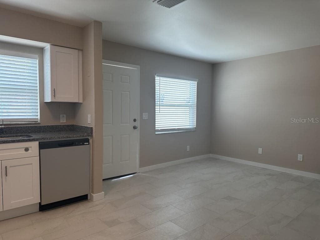 113 S Fremont Ave #A photo 5