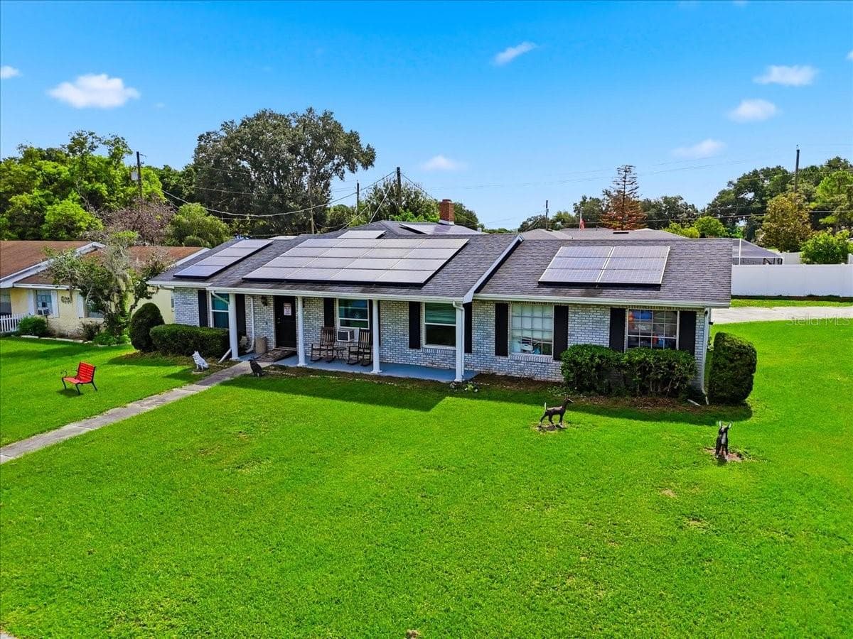 408 Lanier Ln