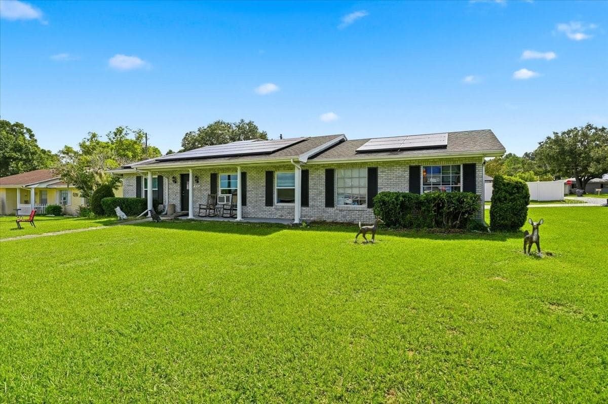 408 Lanier Ln photo 3