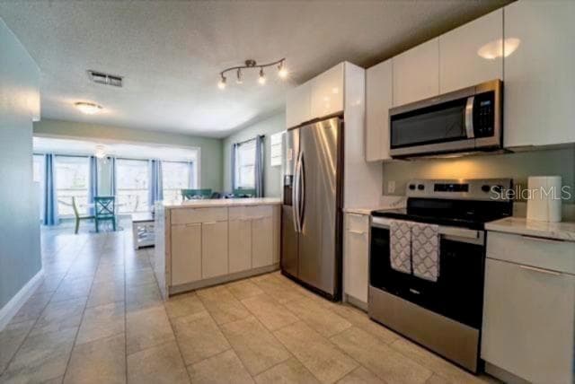 4825 Floramar Ter photo 3