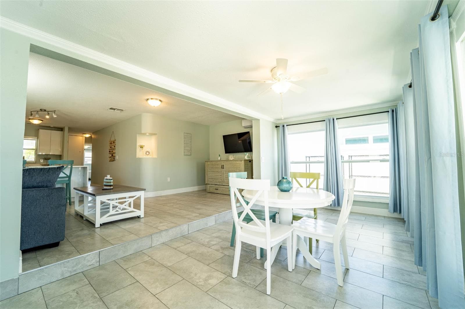 4825 Floramar Ter photo 5