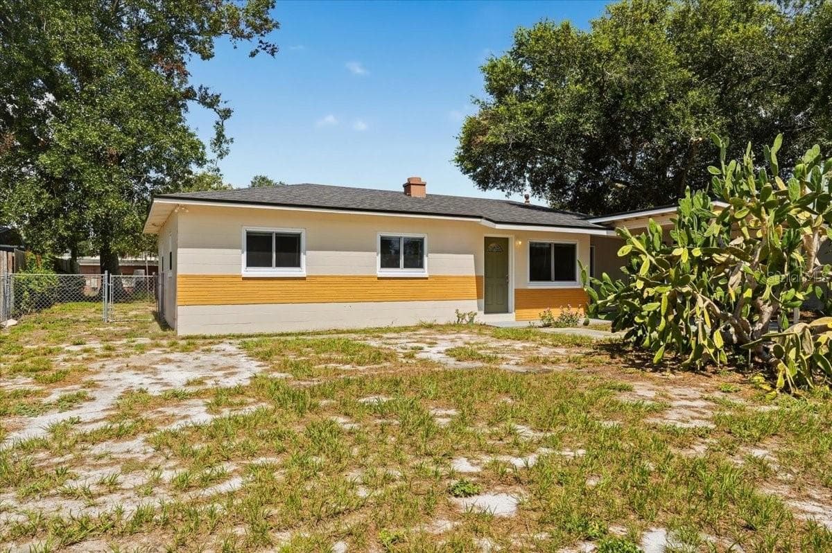813 Ellerbe Way photo 4