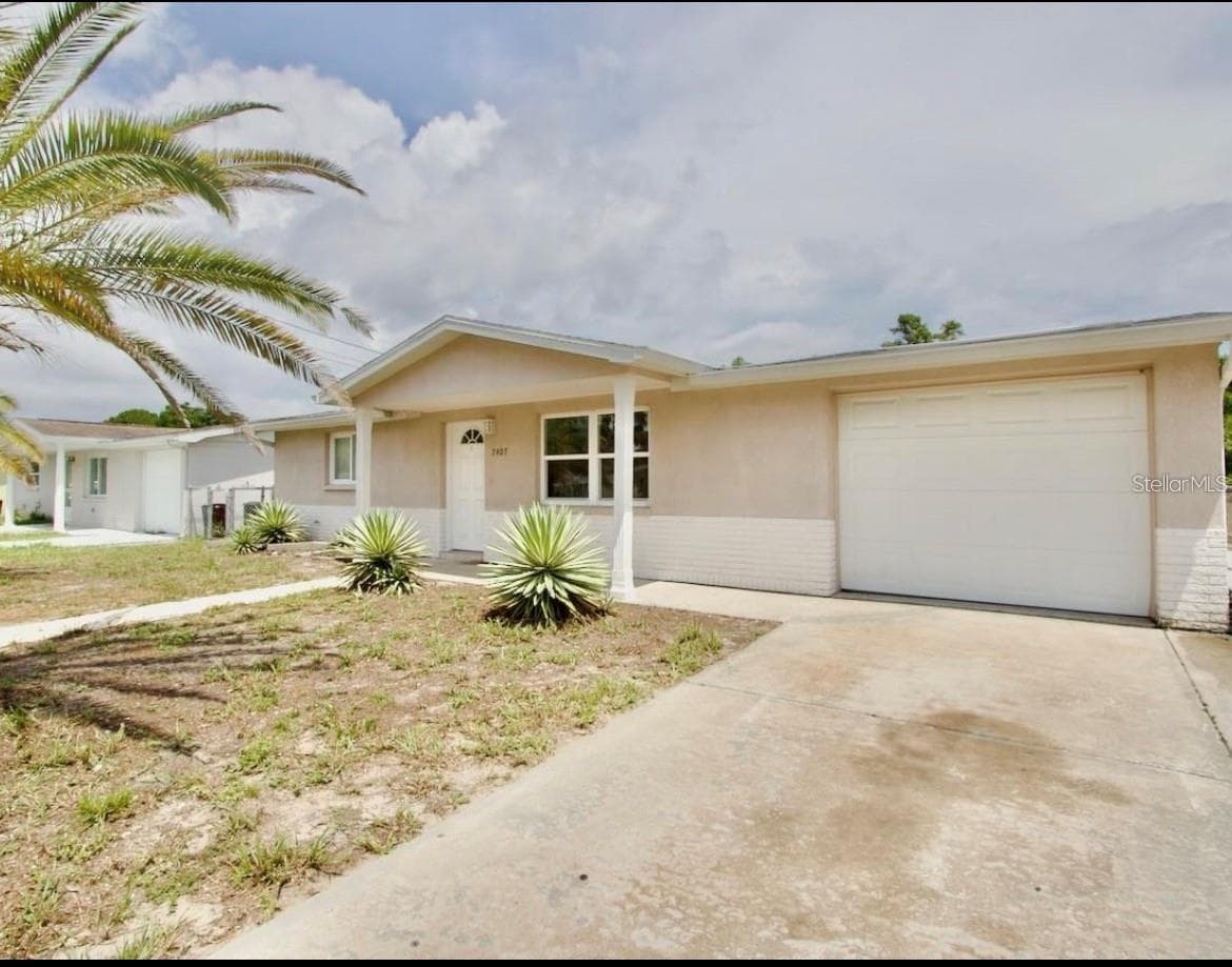 7407 University Dr photo 4