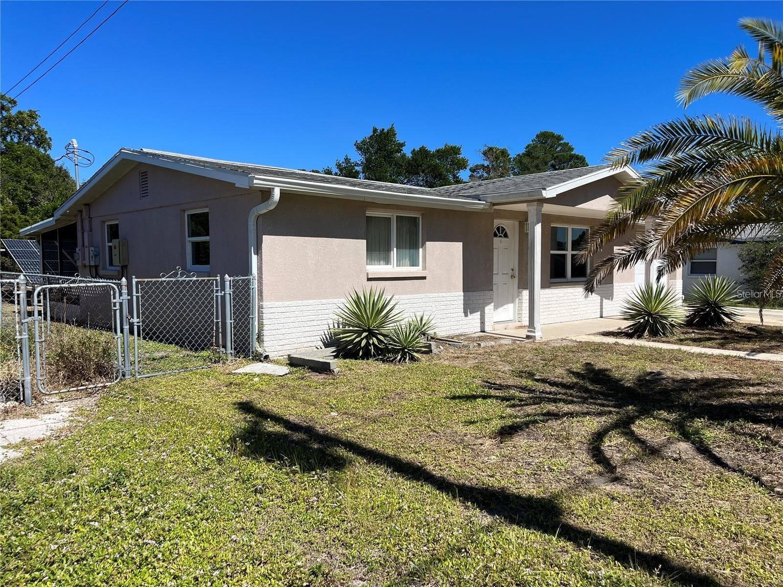 7407 University Dr photo 5