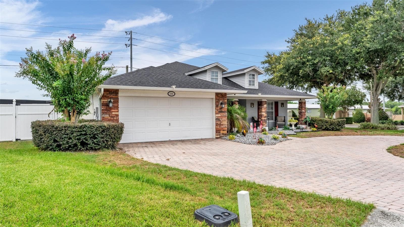 104 Bentley Oaks Blvd photo 3