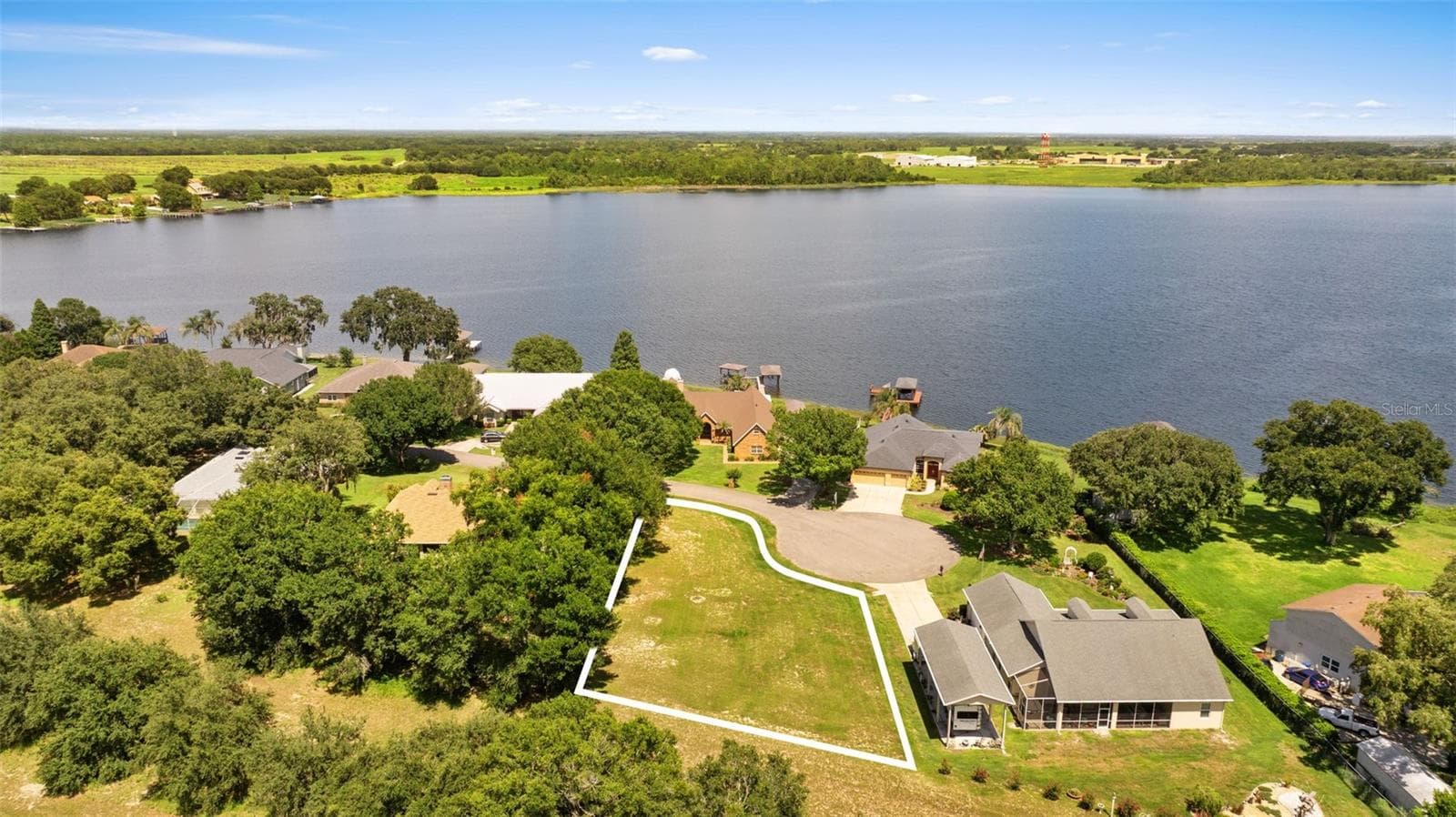 109 Bayberry Dr photo 3