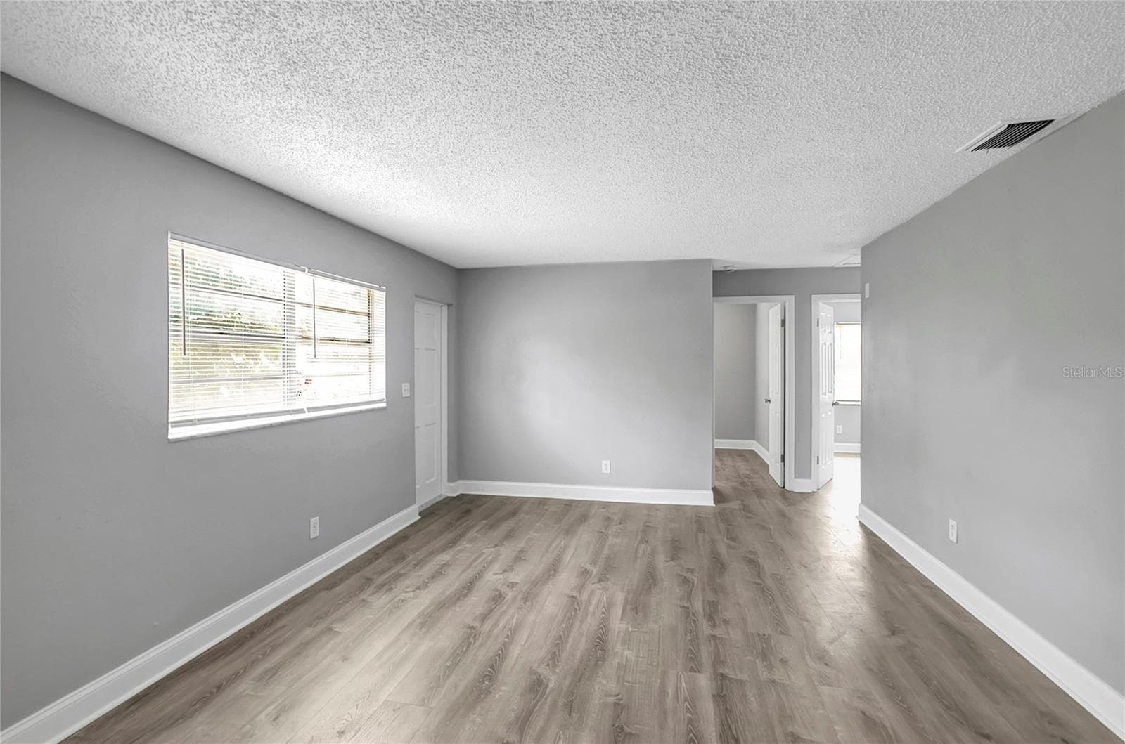 1615 E Sitka St photo 3