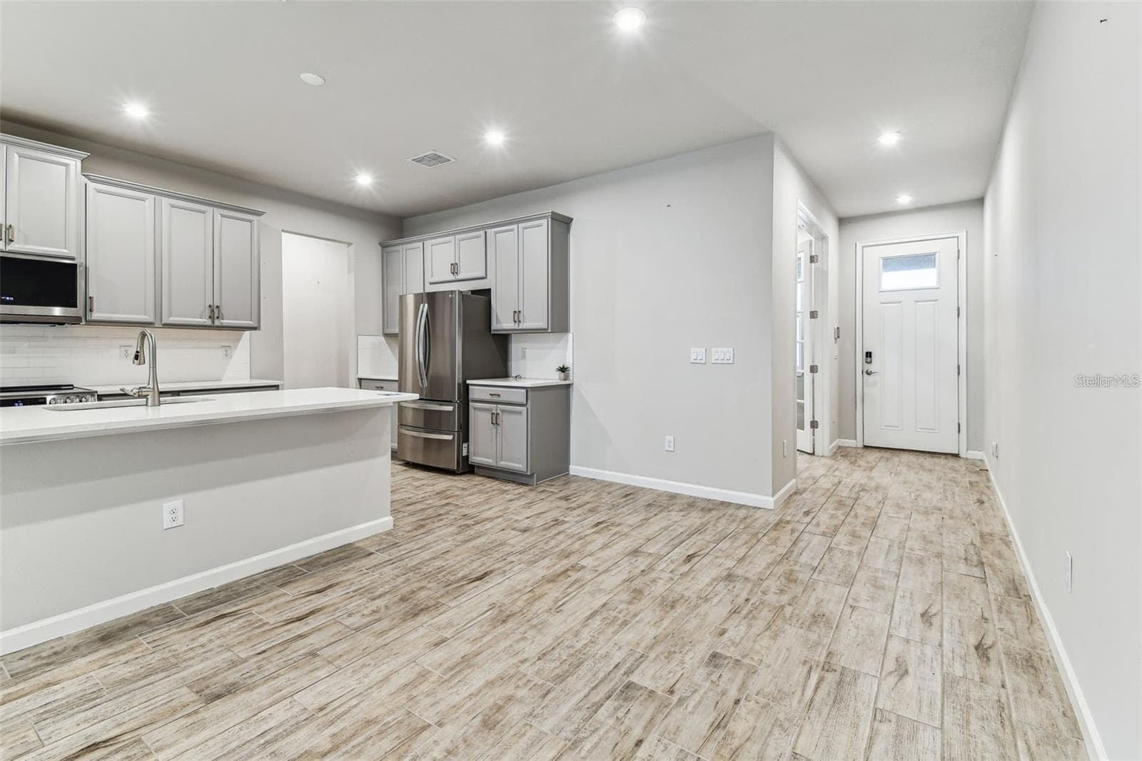 3719 Laughing Dove Ave photo 4