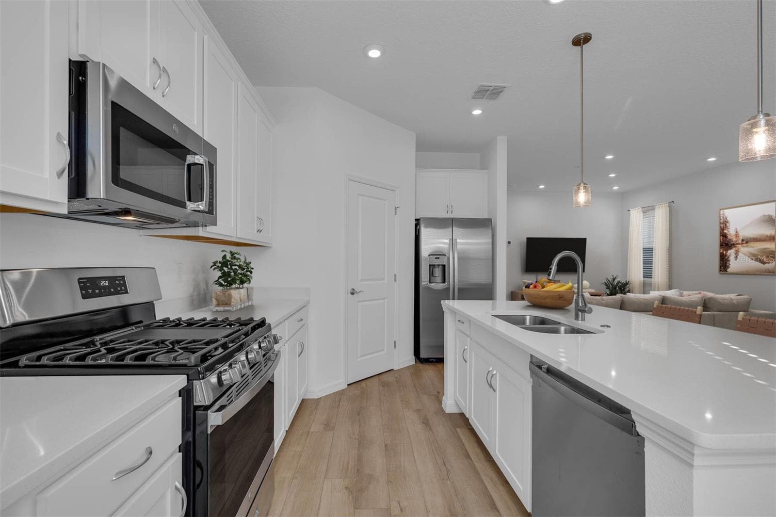 33212 Contentment Way photo 3