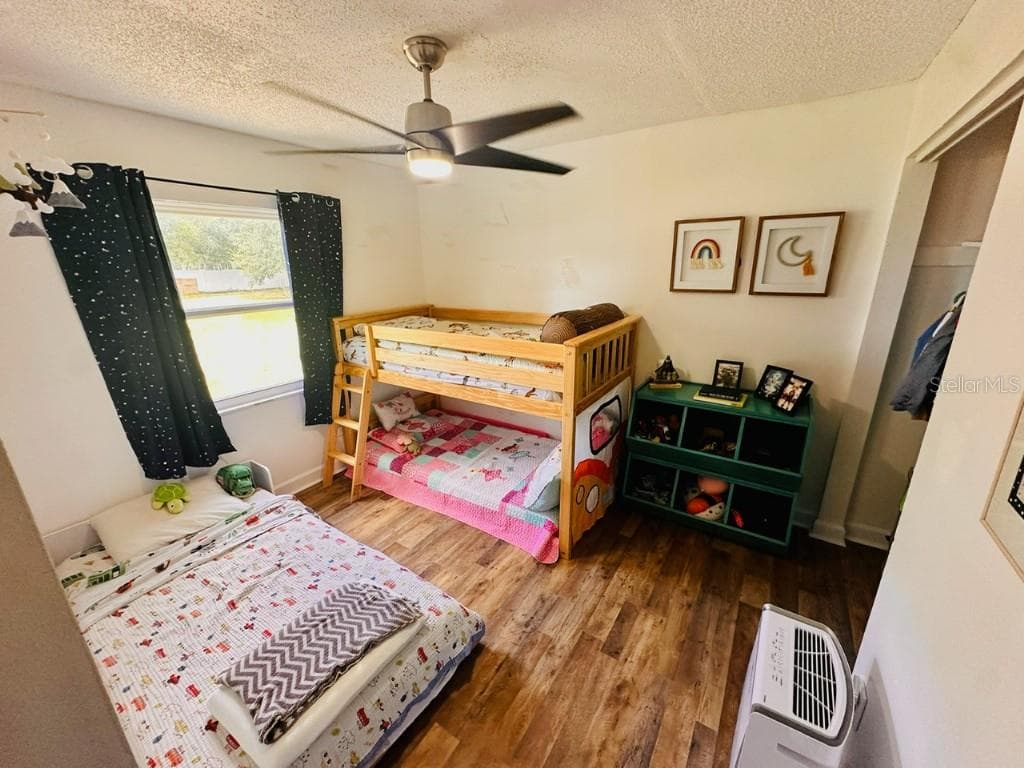 1831 Kim Acres Ln photo 4