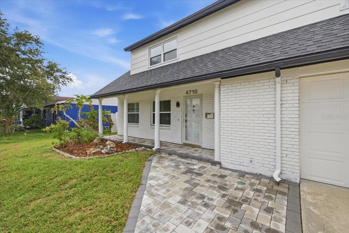 4710 Travertine Dr