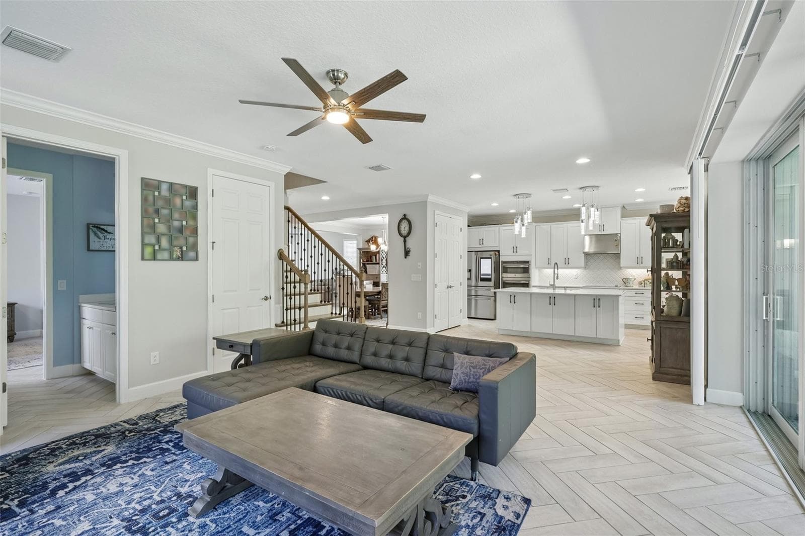 9085 Spruce Creek Cir photo 5