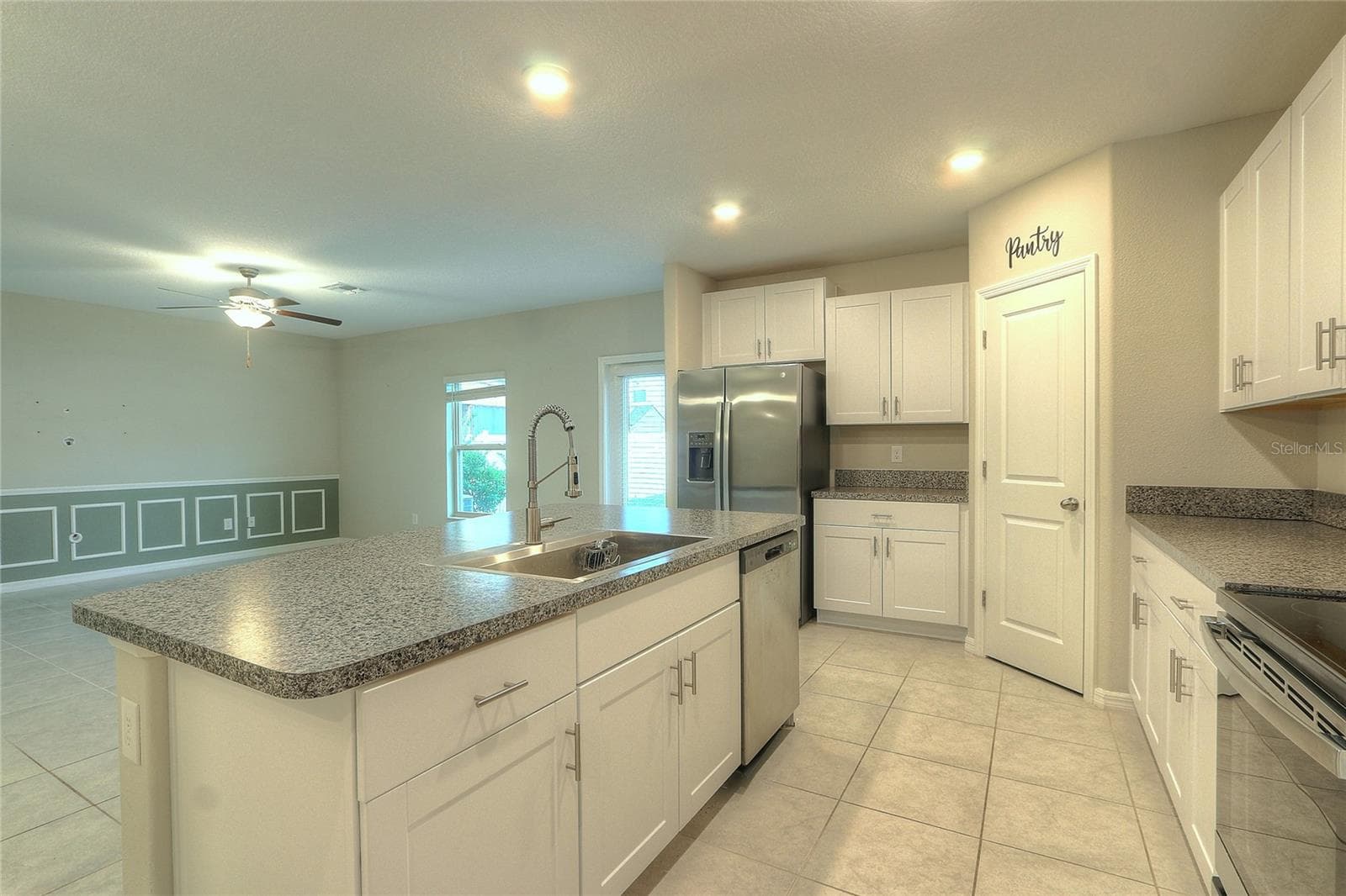 7217 Ronnie Gardens CT photo 3