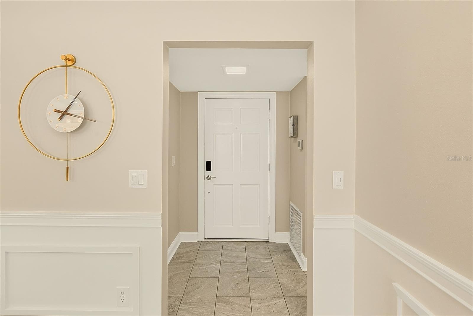 147 Bluff View Dr #304 photo 3