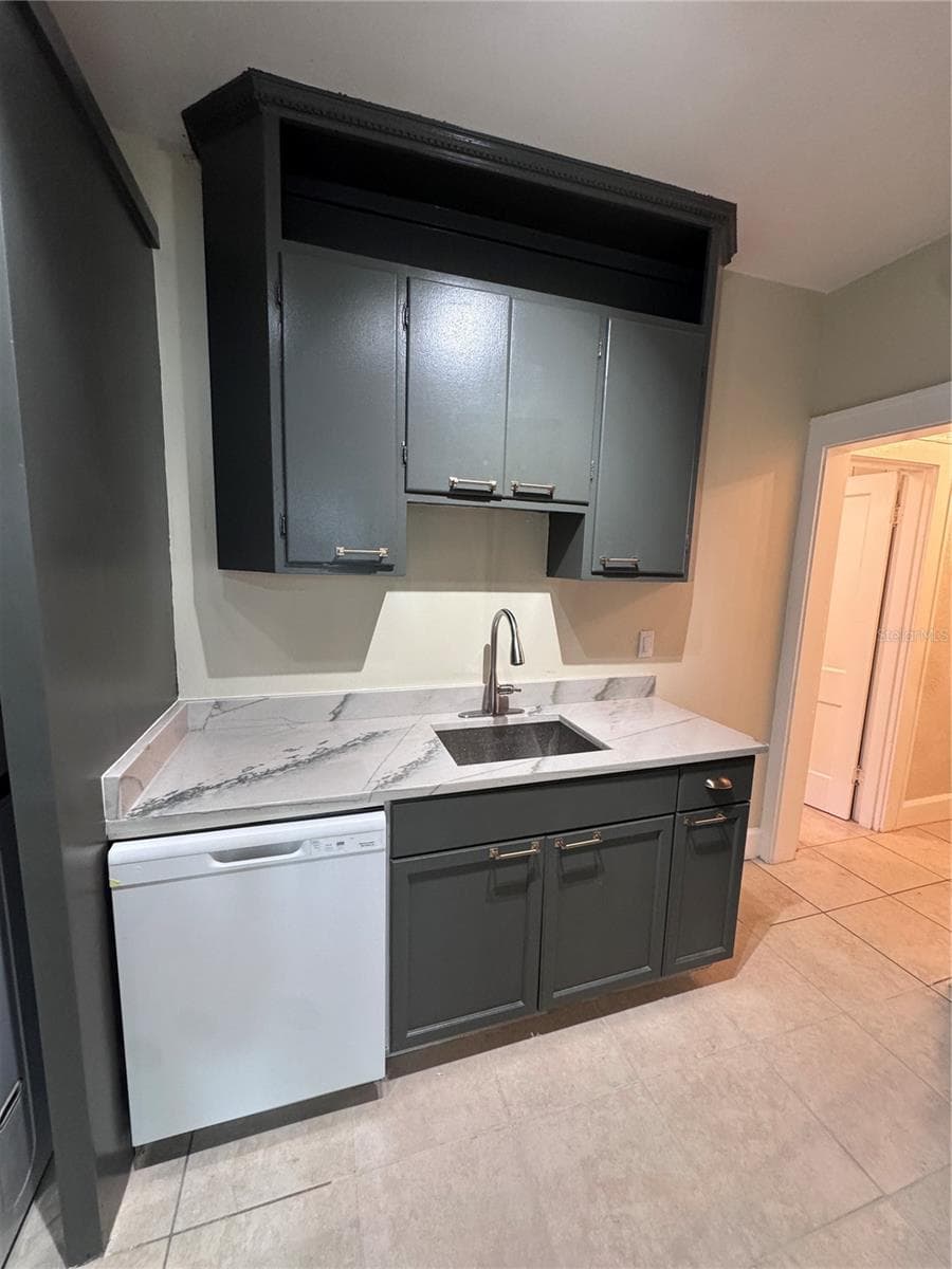 2610 Central Ave #1 photo 3