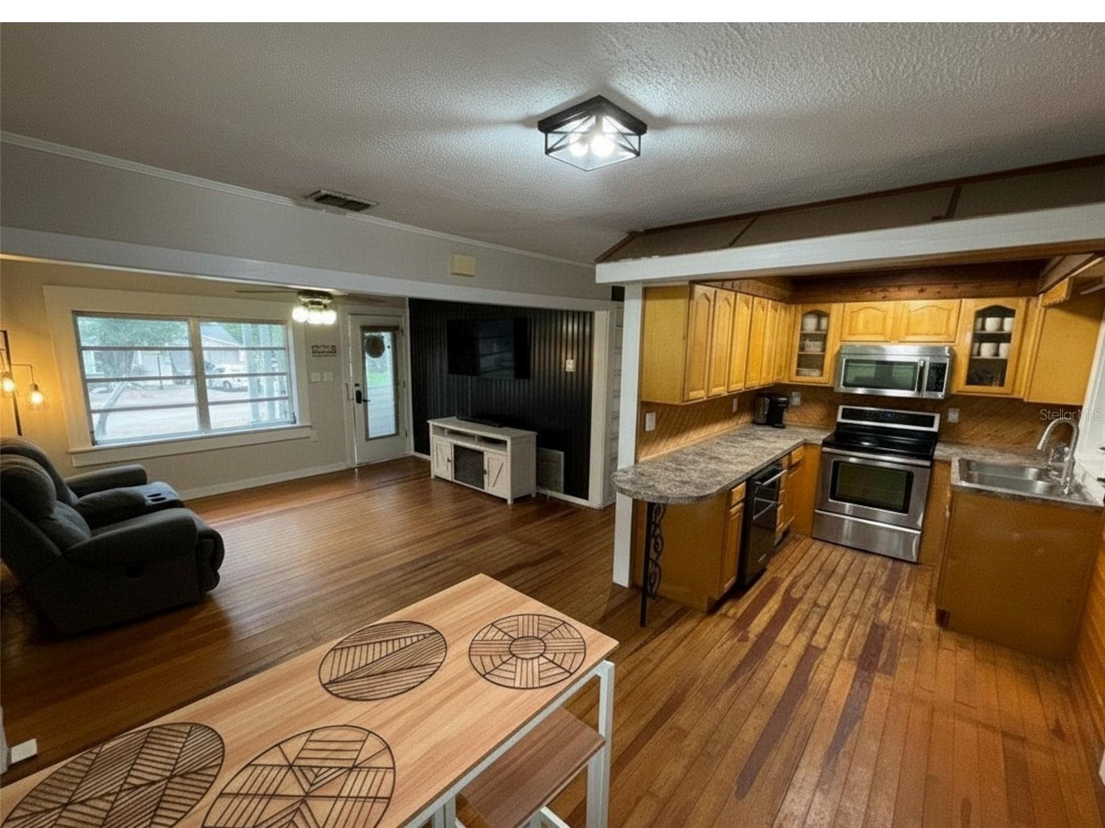 37318 Carter Ave photo 4
