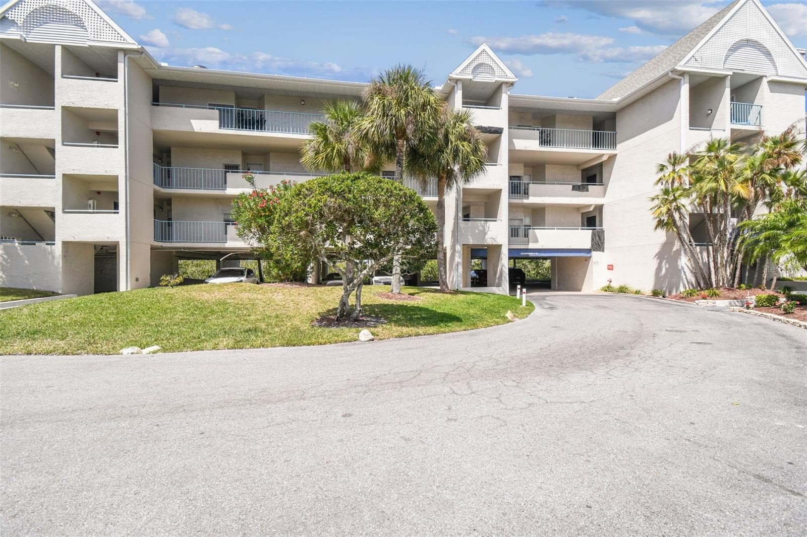 5537 Sea Forest Dr #301 photo 3