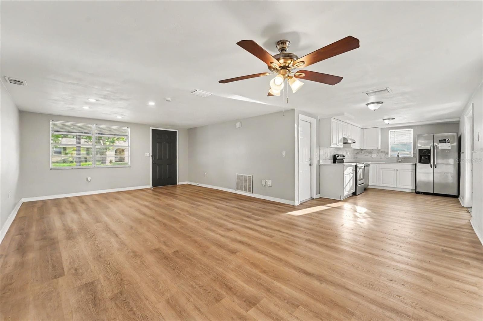 7207 Sandalwood Dr photo 3