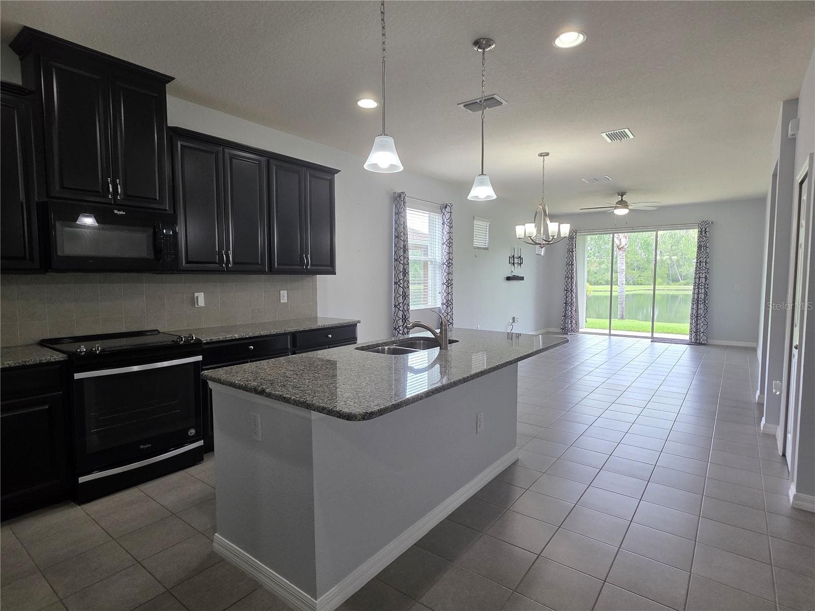 4939 Autumn Ridge Dr