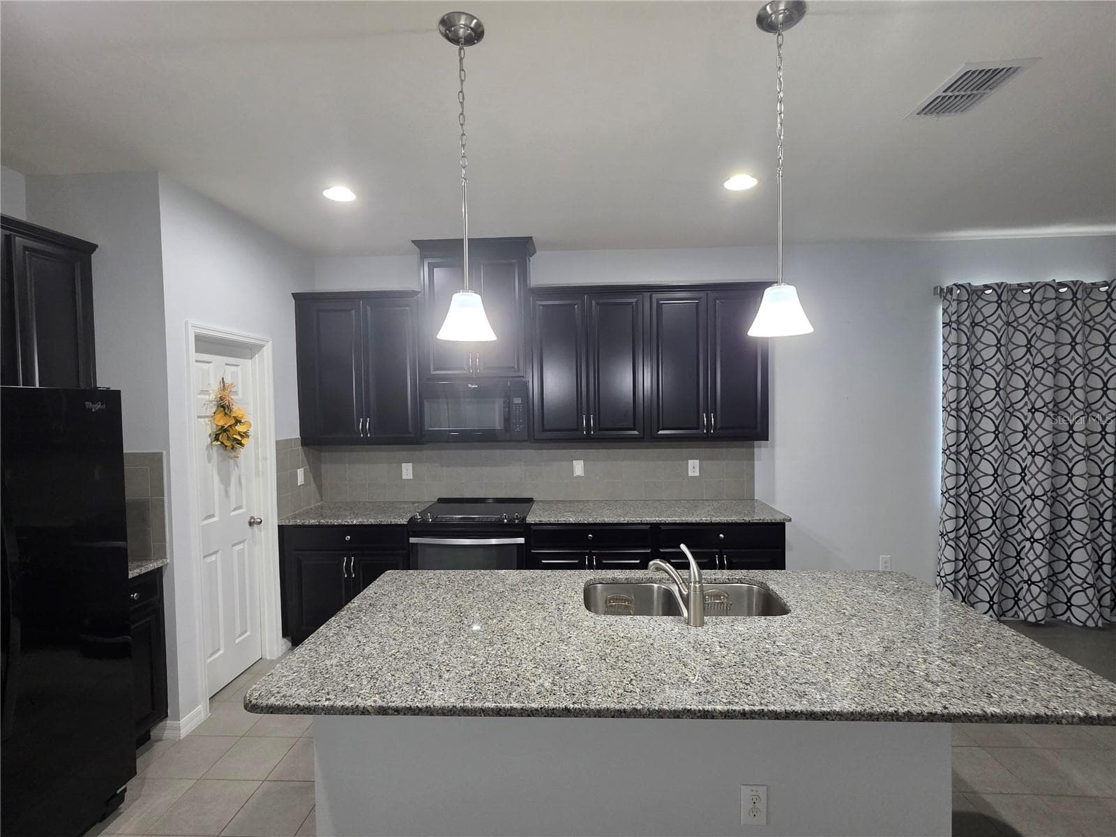 4939 Autumn Ridge Dr photo 3