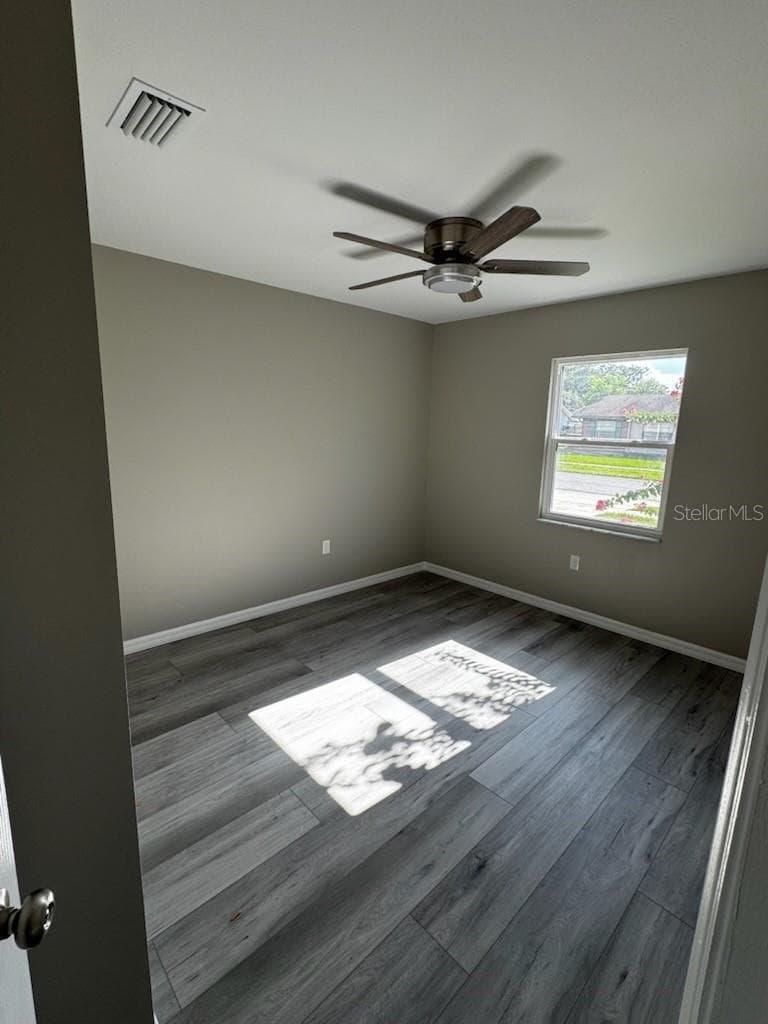 803 Foxboro Ln SW photo 4