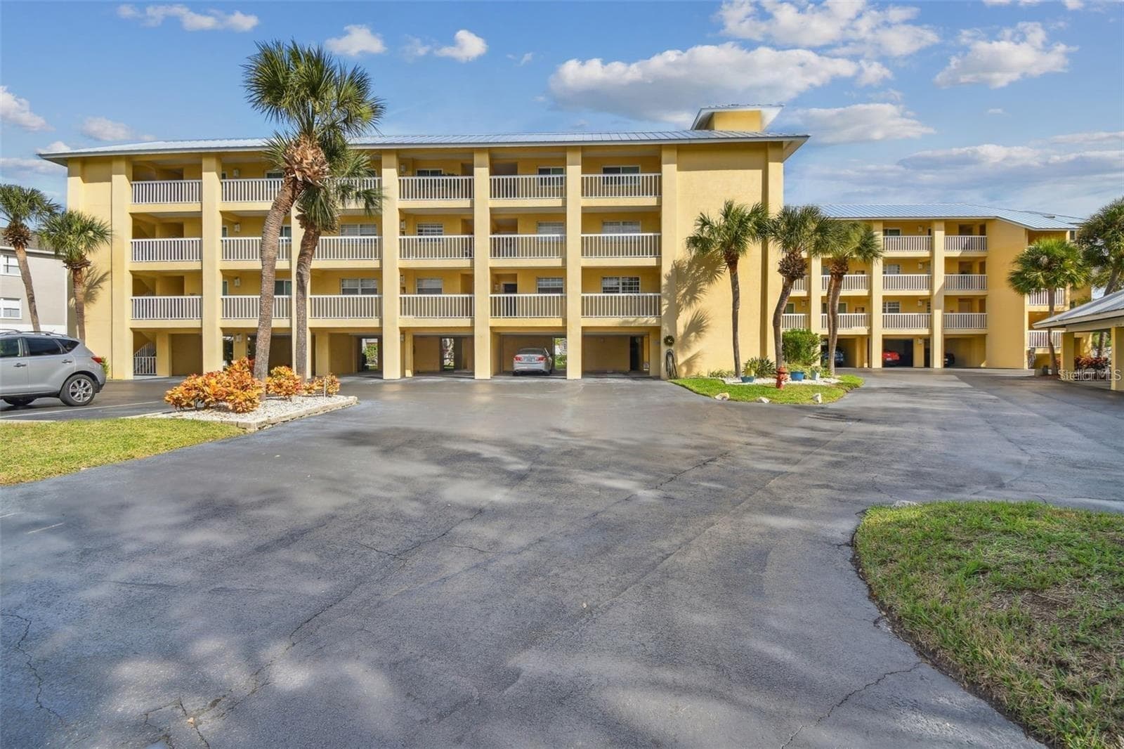 1125 Pinellas Bayway S #302