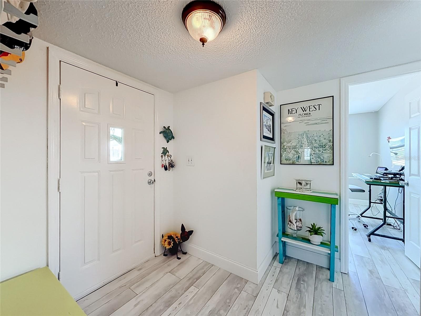 4046 Floramar Ter photo 3