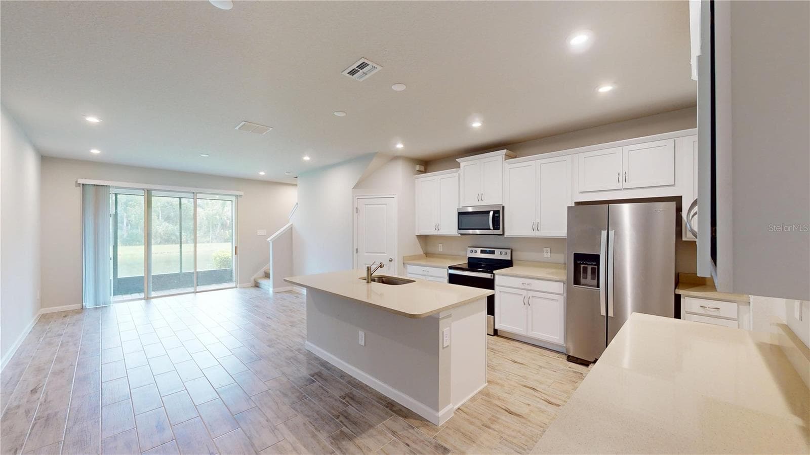 26130 Fantasy Sky Ln photo 4