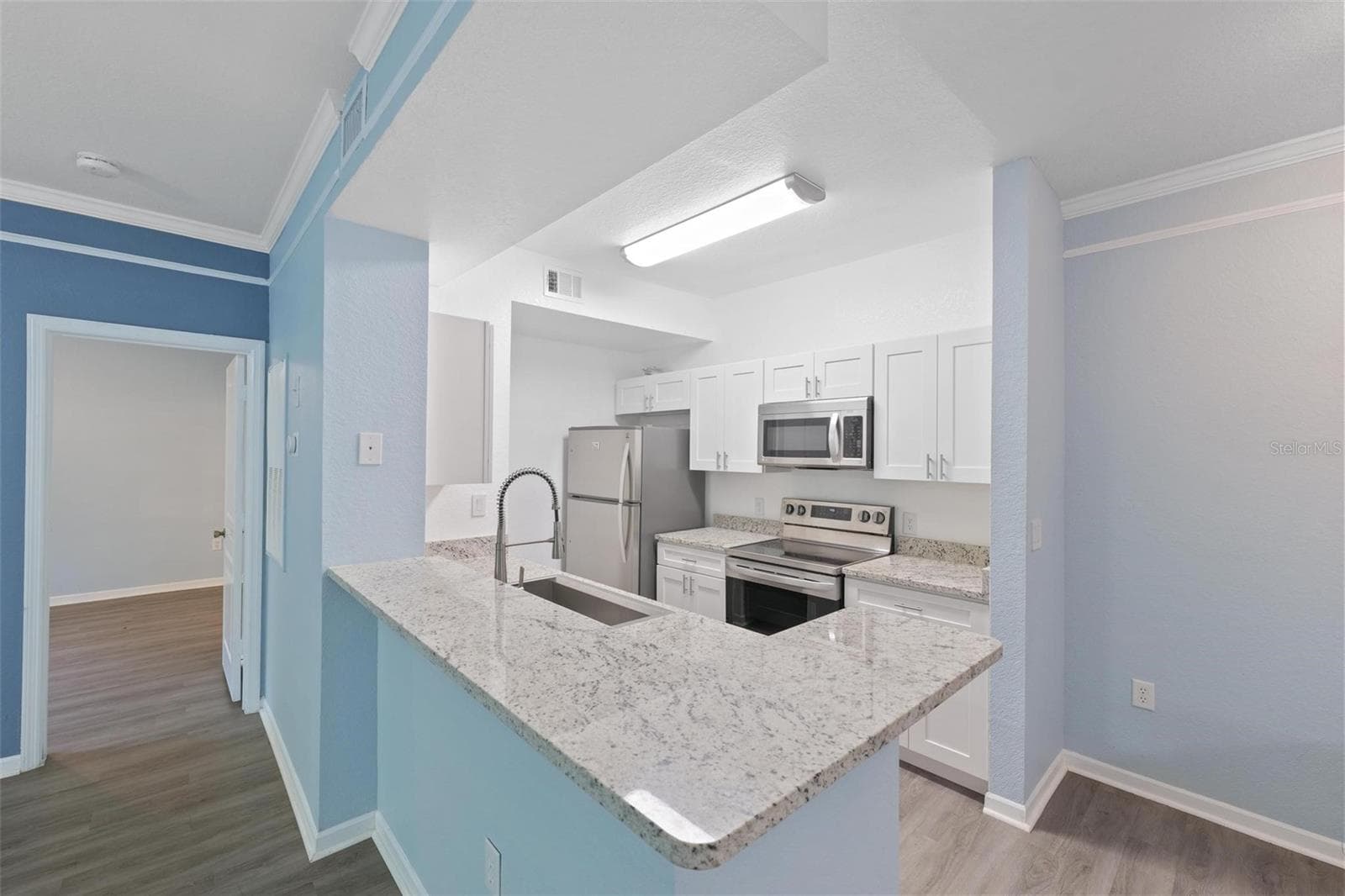 17110 Carrington Park Dr #832 photo 4