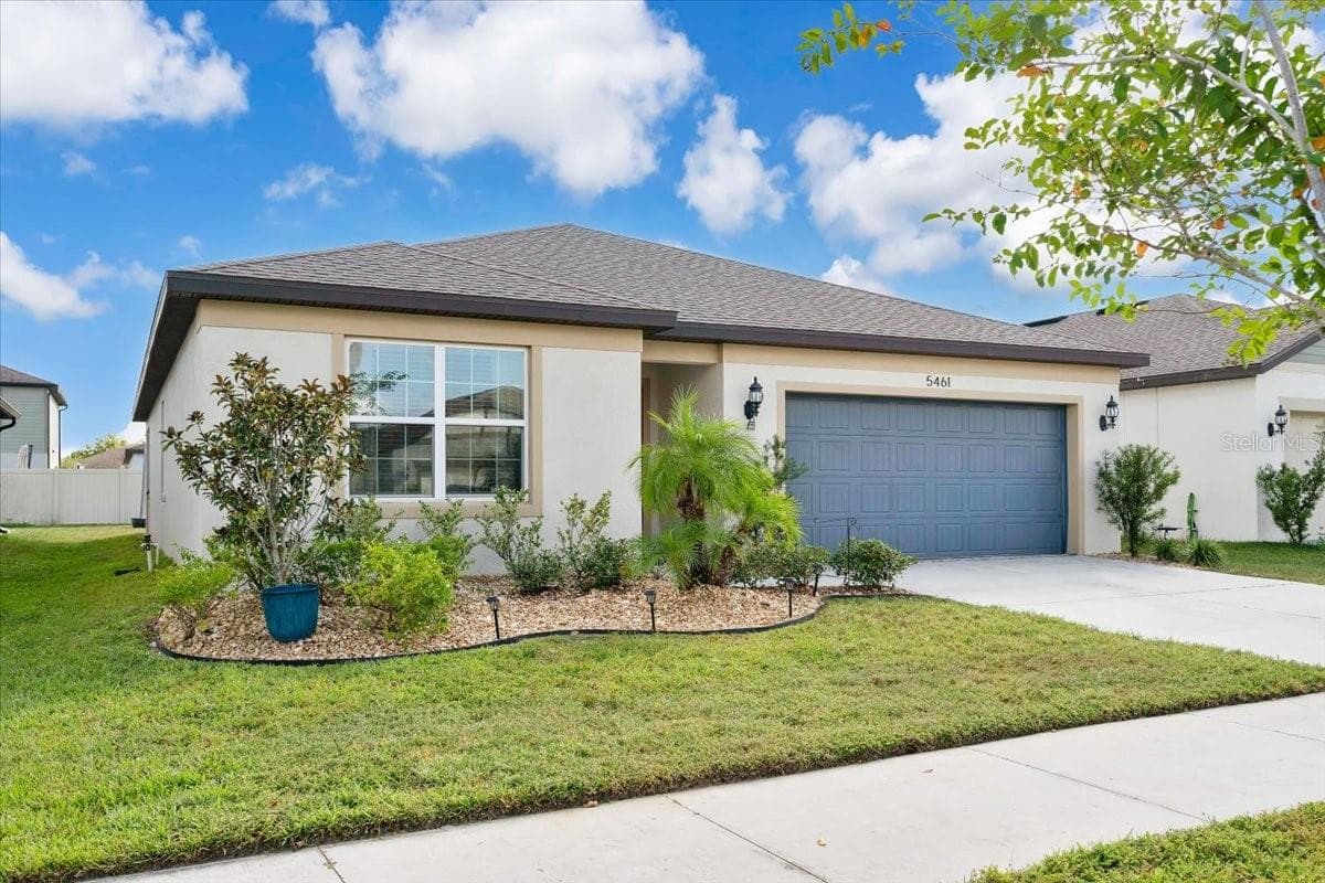 5461 Keaton Springs Dr photo 3